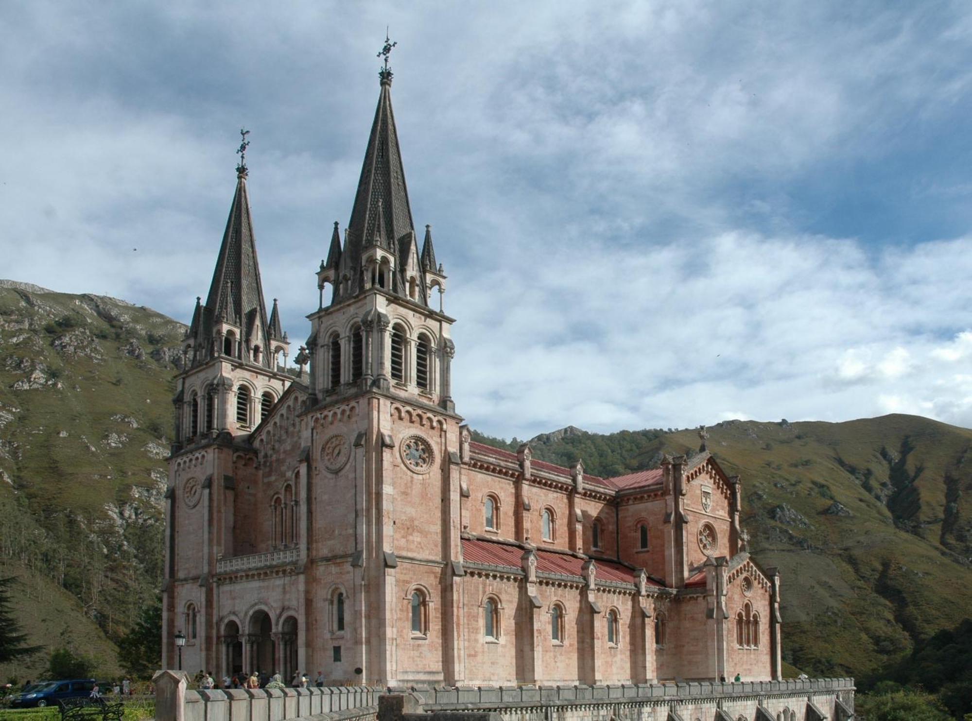 Arcea Gran Hotel Pelayo Covadonga Bagian luar foto