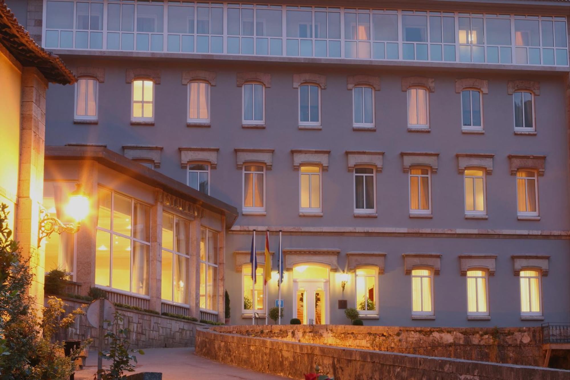 Arcea Gran Hotel Pelayo Covadonga Bagian luar foto